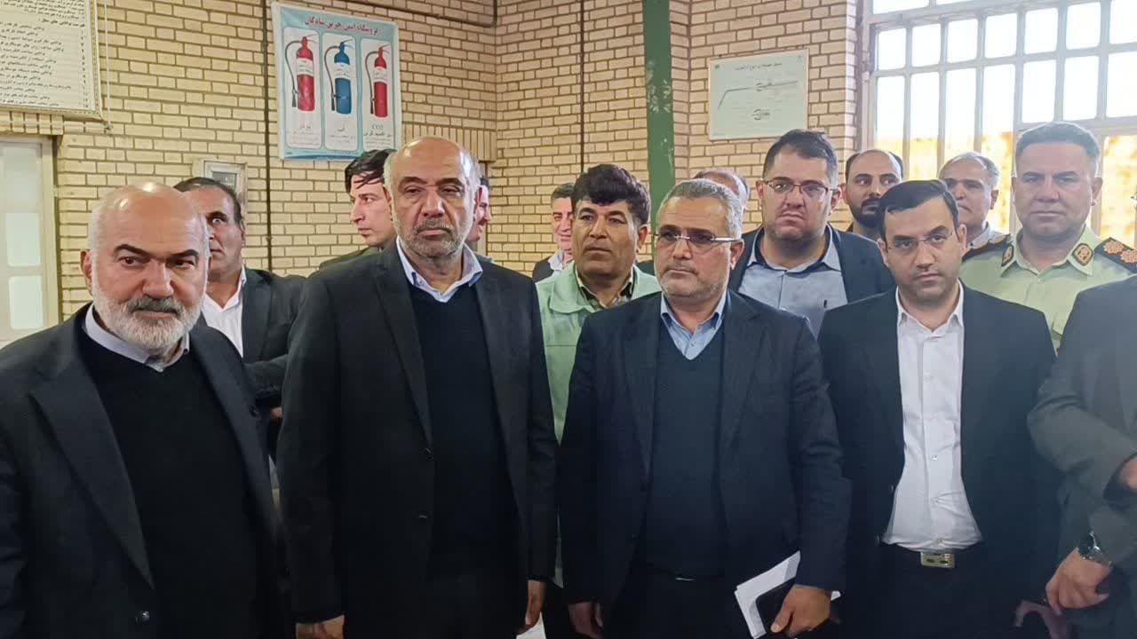 بازدید دکتر احمد میدری وزیر تعاون، کار و رفاه اجتماعی و سید محمدرضا موالی زاده استاندار خوزستان و مسئولین استانی و محلی از مرکز فنی و حرفه ای شهرستان شادگان به دعوت دکتر هاشم خنفری نماینده مردم شریف شادگان در مجلس شورای اسلامی