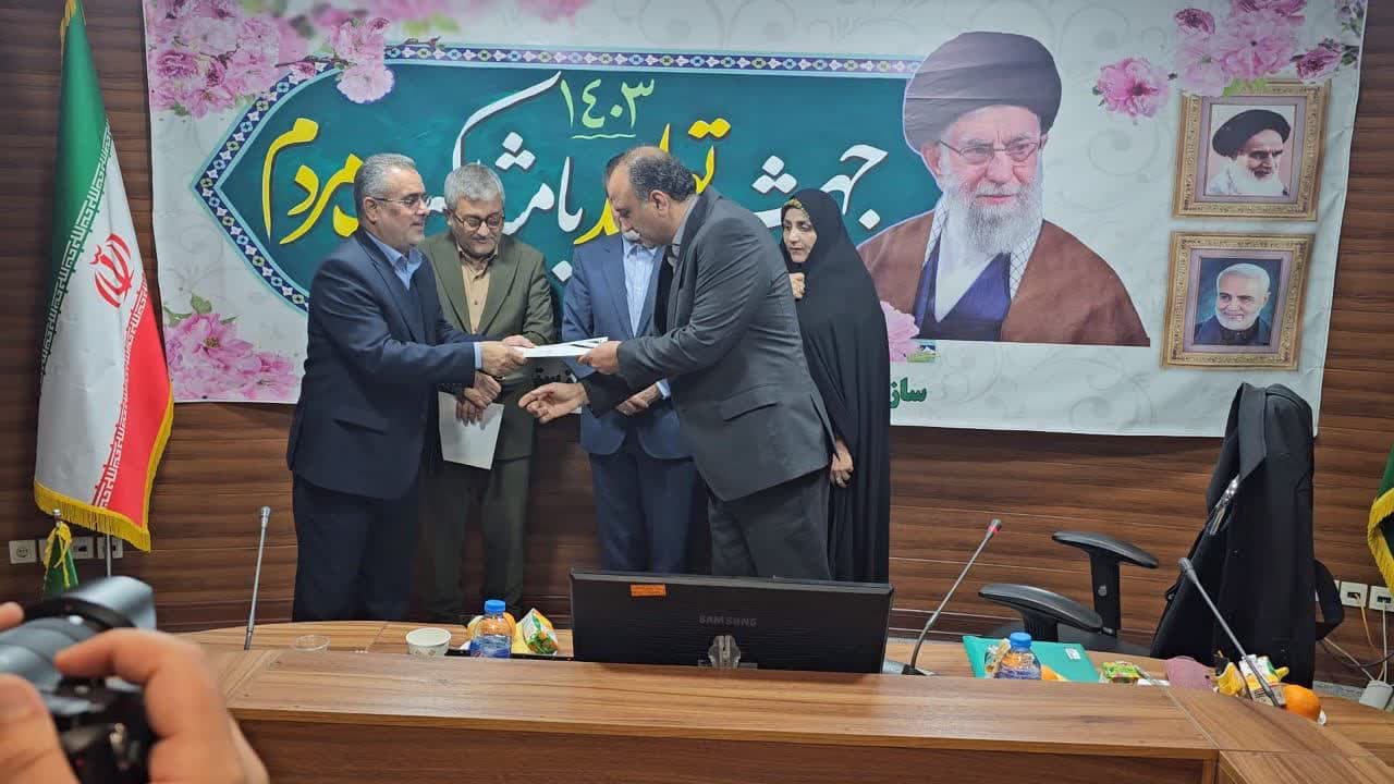حکم دکتر جواد سلطان کاظمی بعنوان رئیس سازمان جهاد کشاورزی استان خوزستان تقدیم شد.